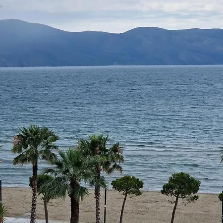 Lungo Mare Apartment *